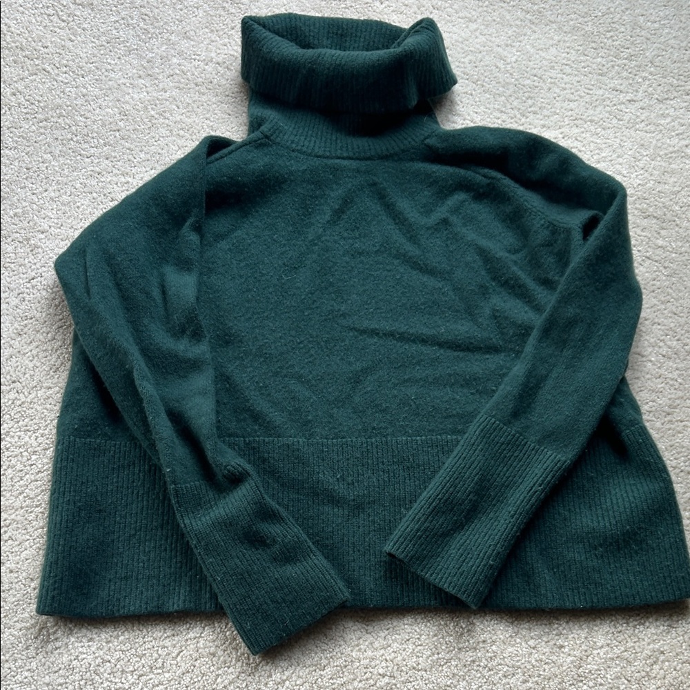 Athleta Deep Green Turtleneck Sweater